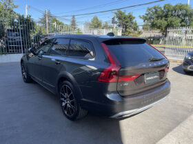 Volvo V90 D5 Cross Country