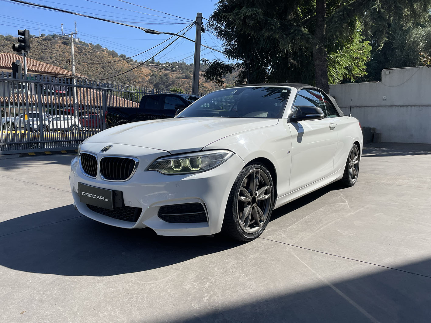 BMW M235i Cabriolet