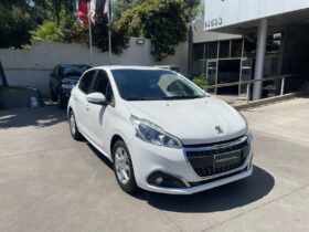 Peugeot 208 1.6 HDI 92 HP ACTIVE PACK