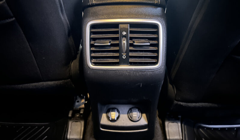
								Kia Sportage LX 2.0 full									