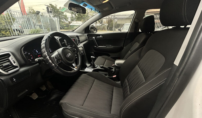 
								Kia Sportage LX 2.0 full									