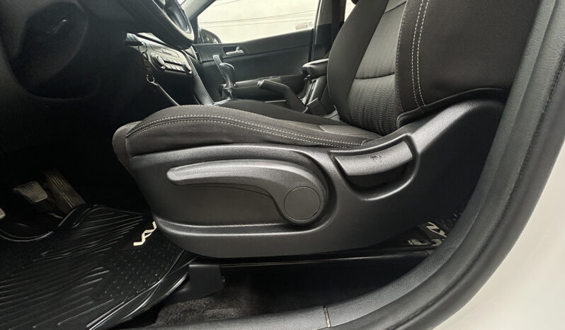 
								Kia Sportage LX 2.0 full									