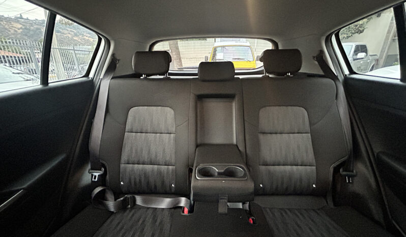 
								Kia Sportage LX 2.0 full									