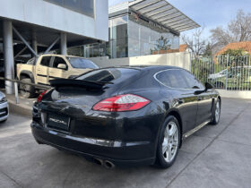 Porsche Panamera 4S