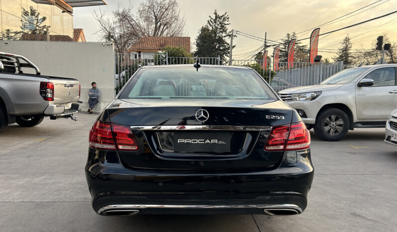 
								Mercedes Benz E 250 full									