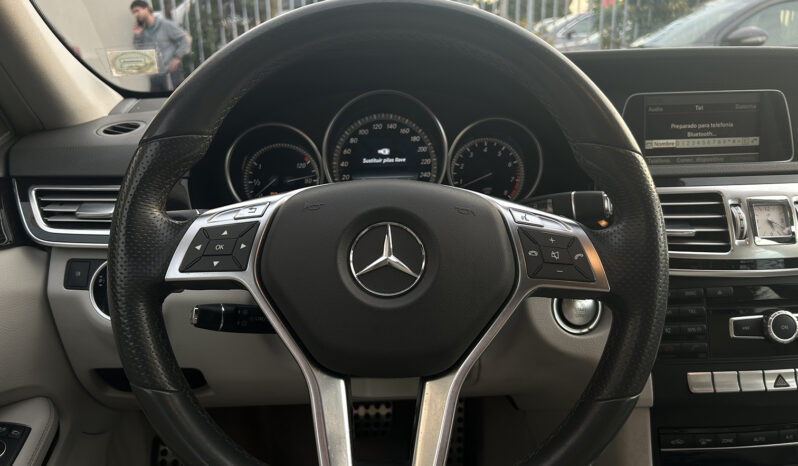 
								Mercedes Benz E 250 full									