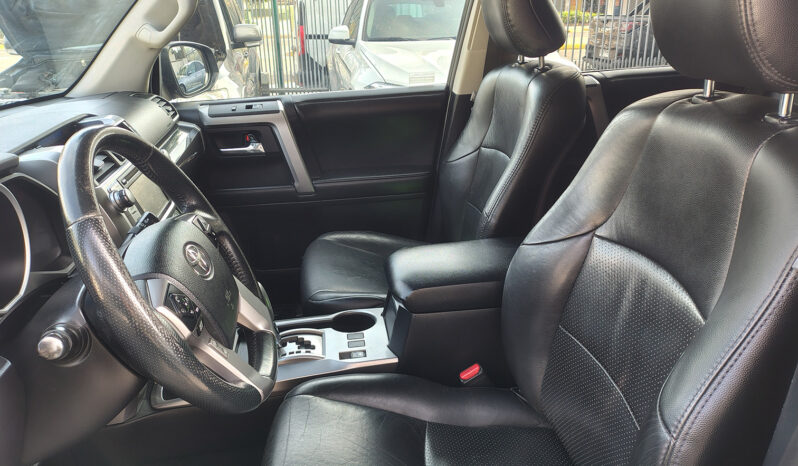 
								Toyota 4Runner 4.0 SR5 MV Auto 4WD 2015 full									